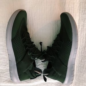 Nike free run cinch lace running shoes